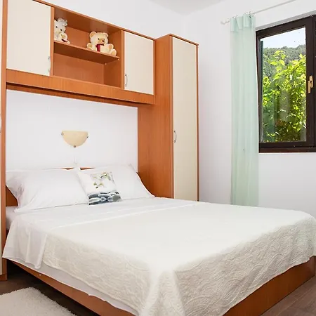Apartment Mira I Denis *