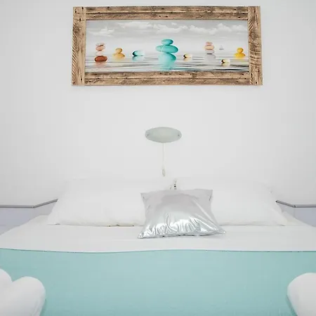 Mira I Denis Apartman