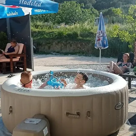 Apartman Mira I Denis