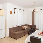 Mira I Denis Appartement