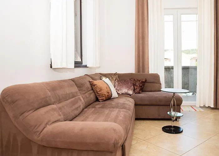 Mira I Denis Appartement *